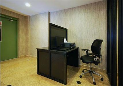 Quality Inn Jamaica Airtrain New York Eksteriør bilde